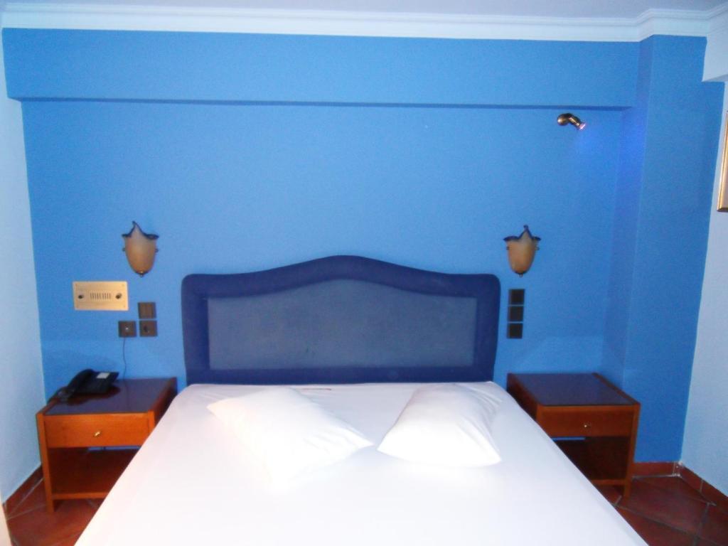 Alfa Hotel Pireusz Szoba fotó